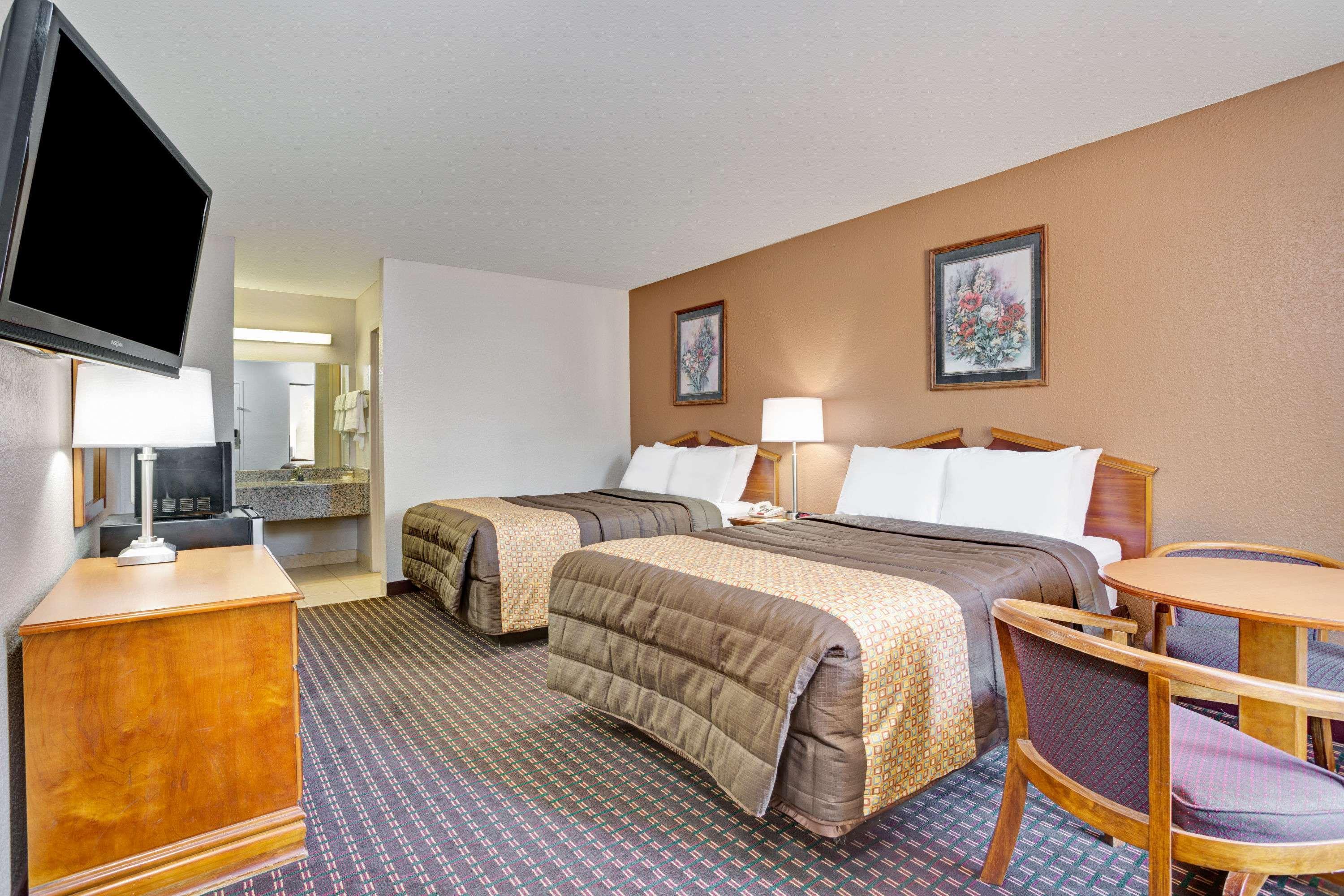 Days Inn By Wyndham Hernando Exterior foto